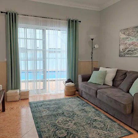 Villa Margot: Grande Moradia Com Piscina Olhão