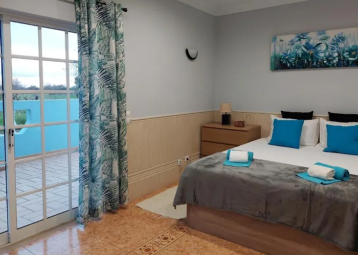 Margot: Grande Moradia Com Piscina Villa Olhão