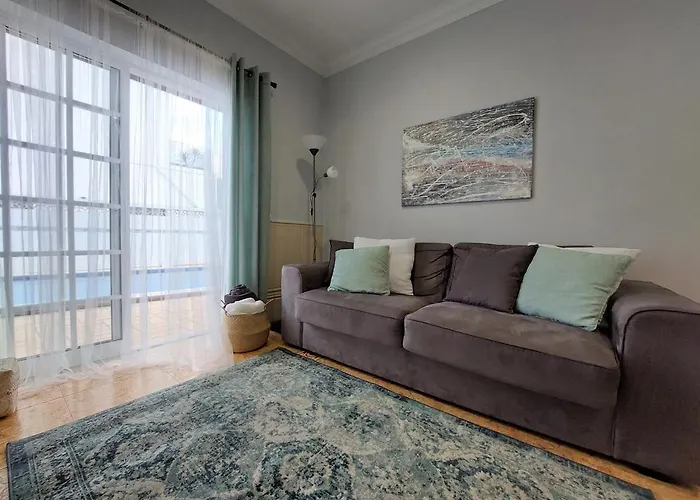 Villa Margot: Grande Moradia Com Piscina