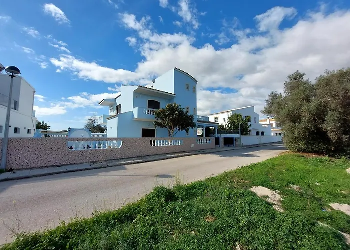 Margot: Grande Moradia Com Piscina Olhão